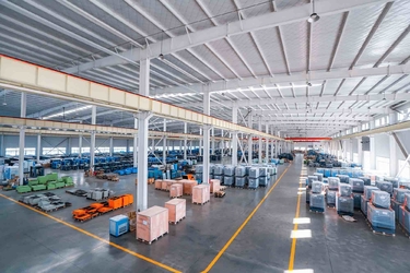 Jiangsu Jufeng Machinery Manufacturing Co., LTD linha de produção do fabricante
