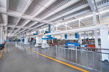 Jiangsu Jufeng Machinery Manufacturing Co., LTD linha de produção do fabricante